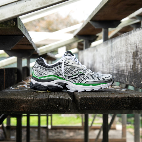 Mens Saucony ProGrid Omni 9 (Silver/Green)