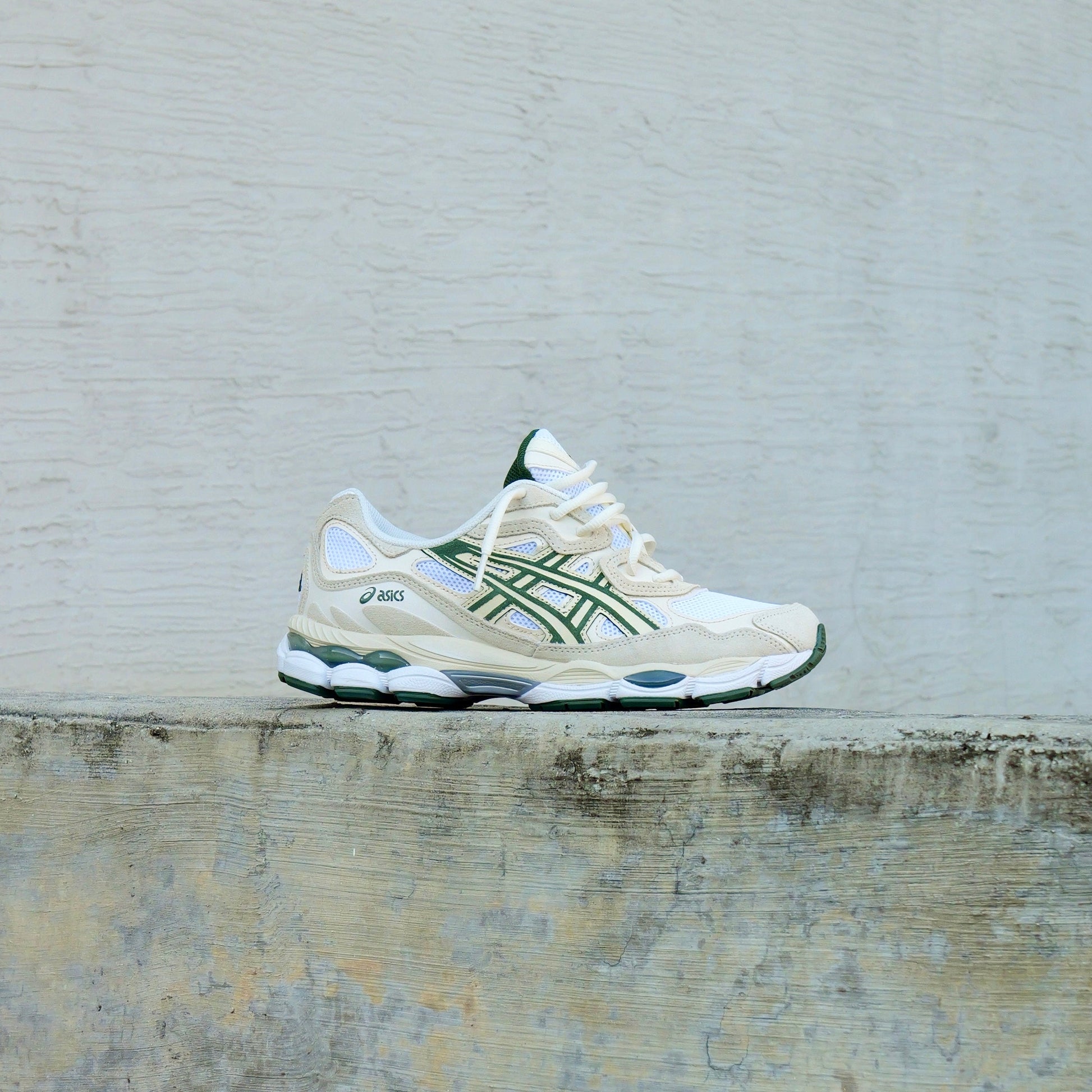 Mens Asics Gel-NYC (Ivory/Forest Night)