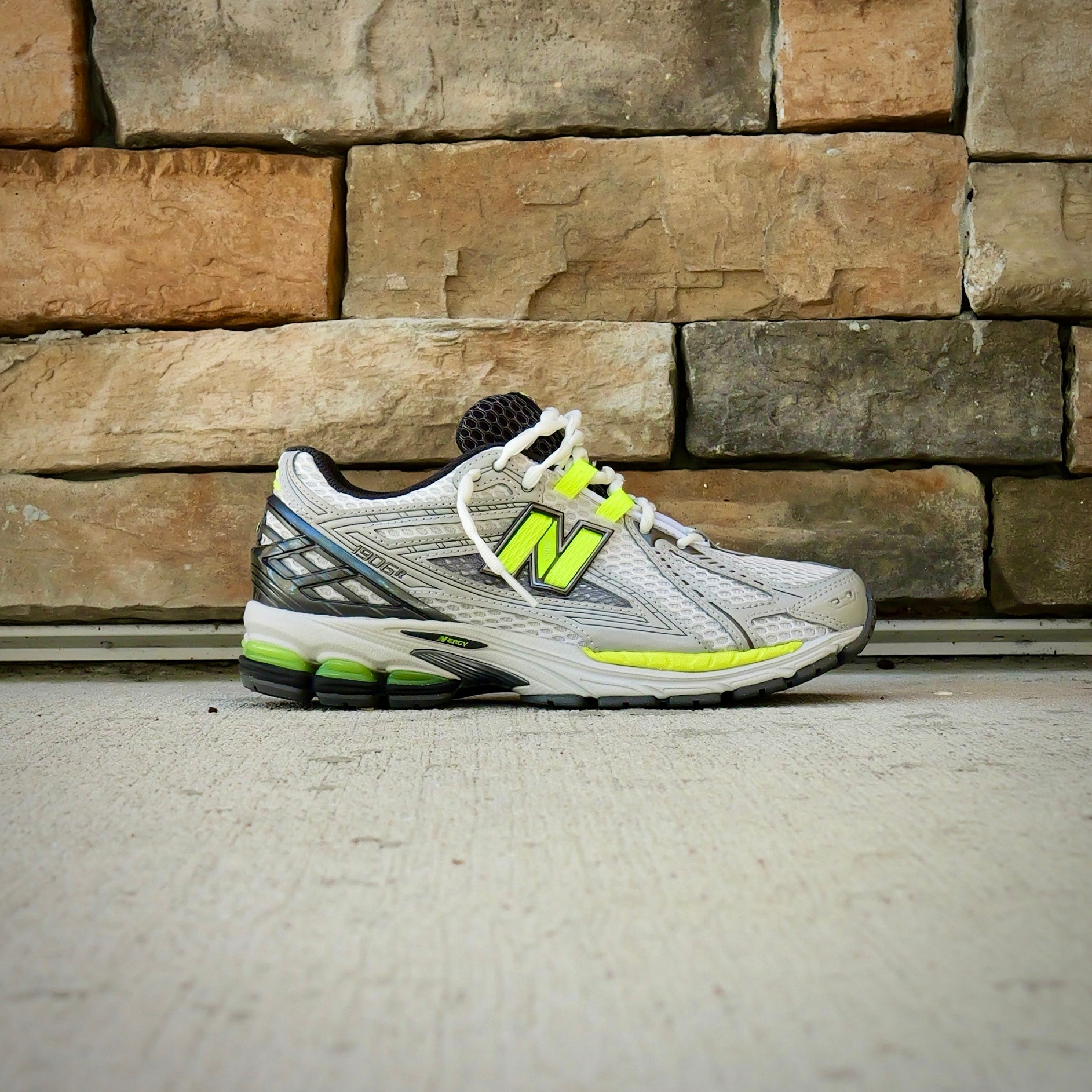Mens New Balance 1906R (Grey/Green) U190652H