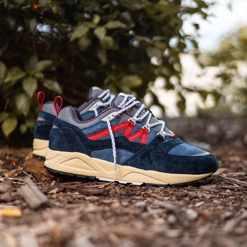 Karhu Fusion 2.0 (India Ink/Fiery Red)
