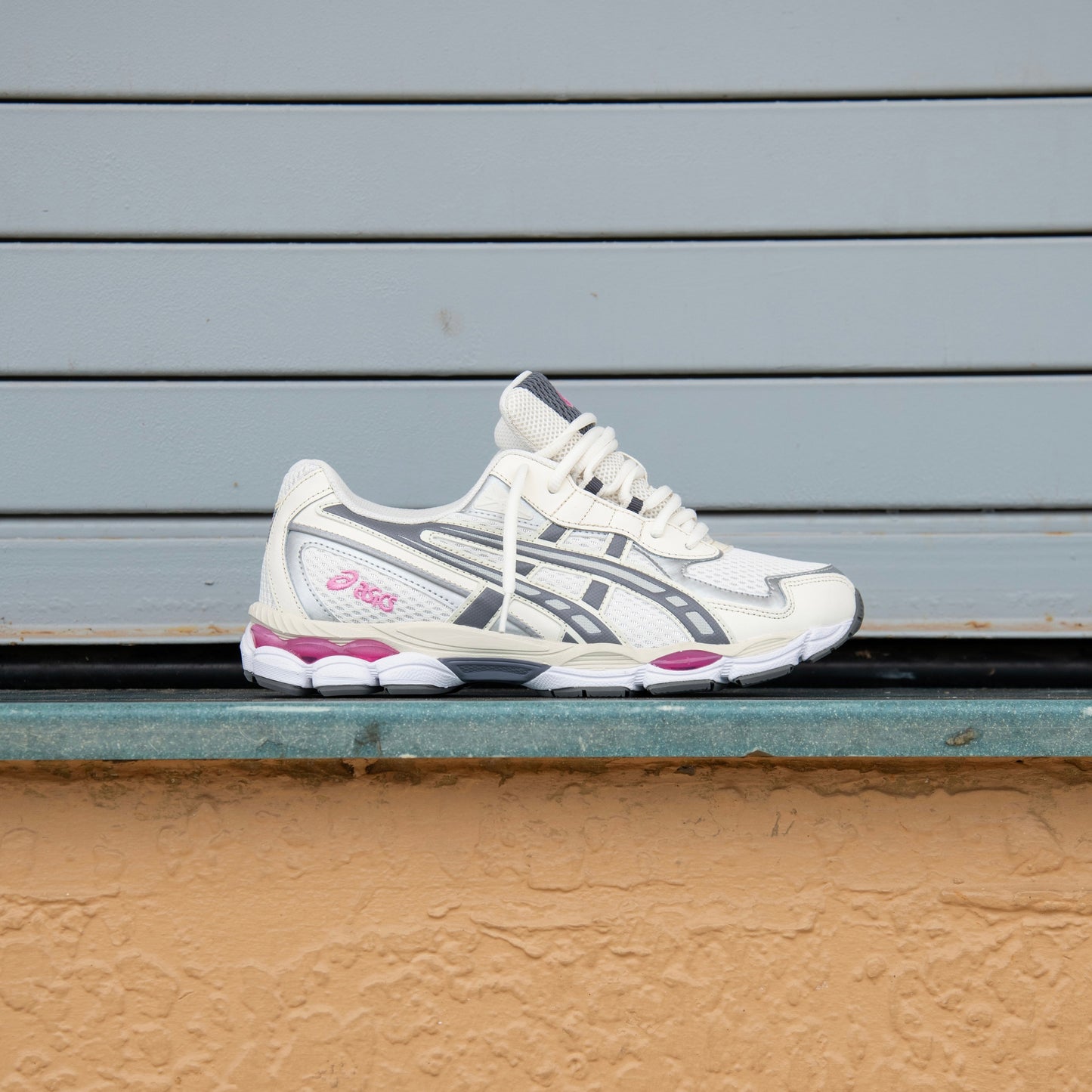 Mens Asics Gel-NYC 2055 (Cream/Carbon)