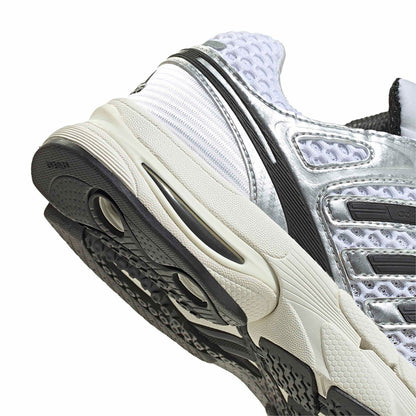 Adidas "Women's" Adistar Control 5 - Metallic Silver