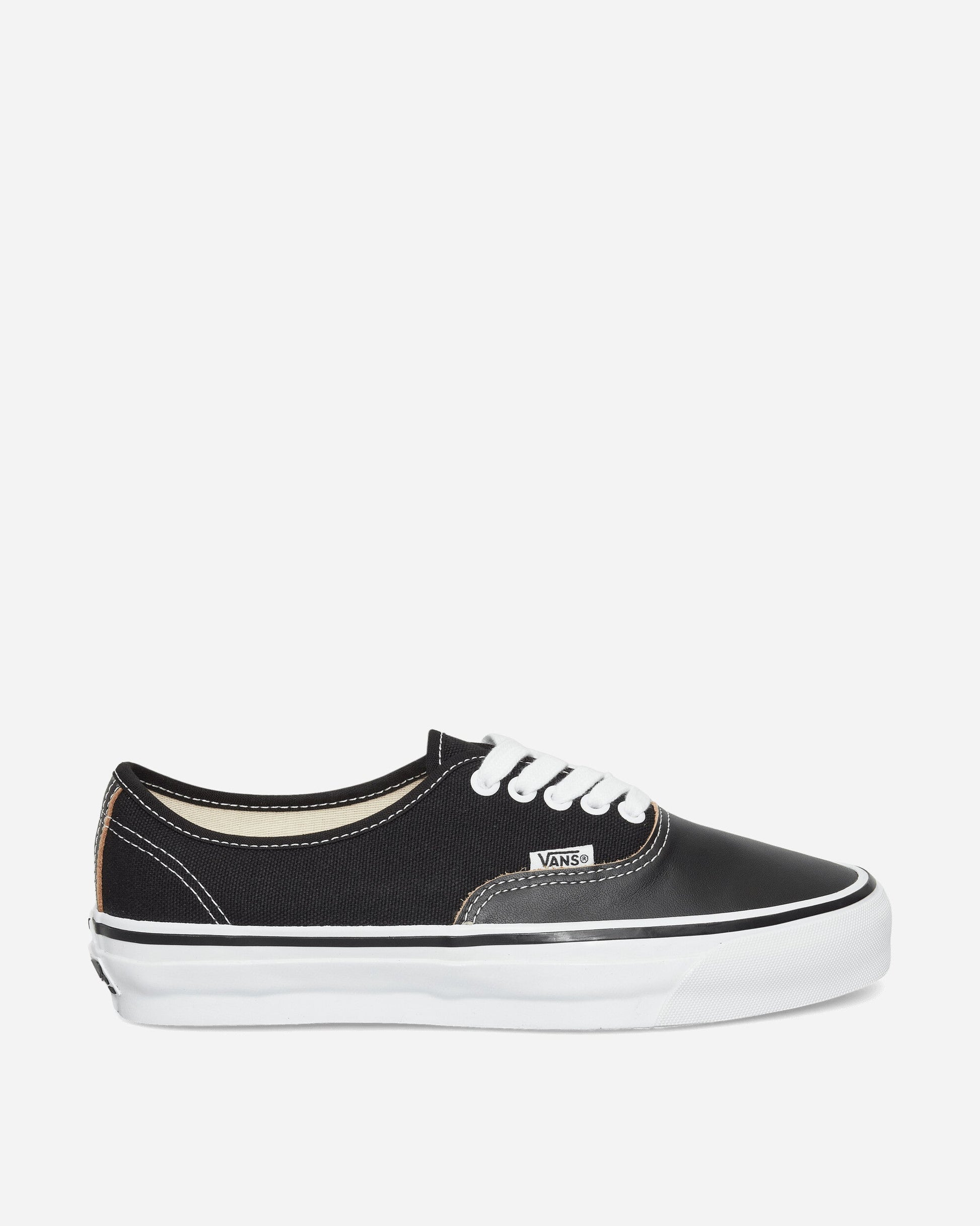 Authentic 44 Siped Vibram Sneakers Black