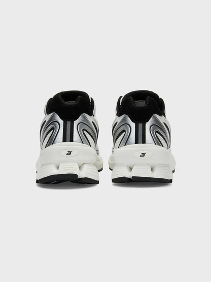 Banlieue The Runner+ Sneakers | White/Metallic Silver