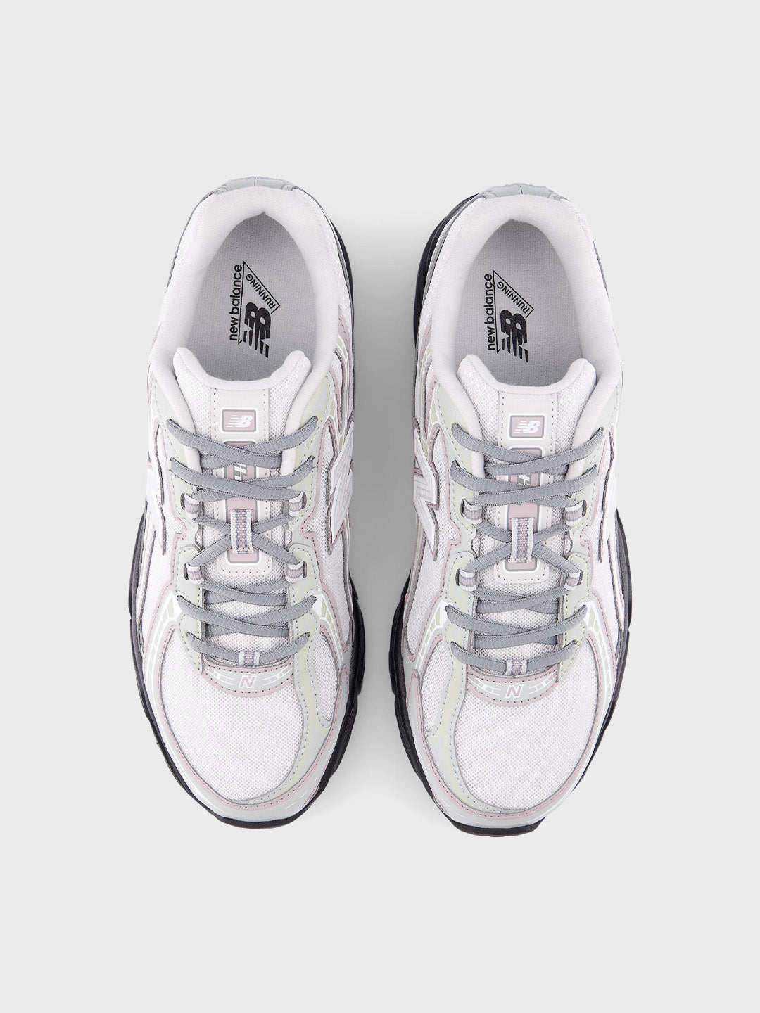 New Balance 740 Sneakers | Silver Metallic/Raincloud