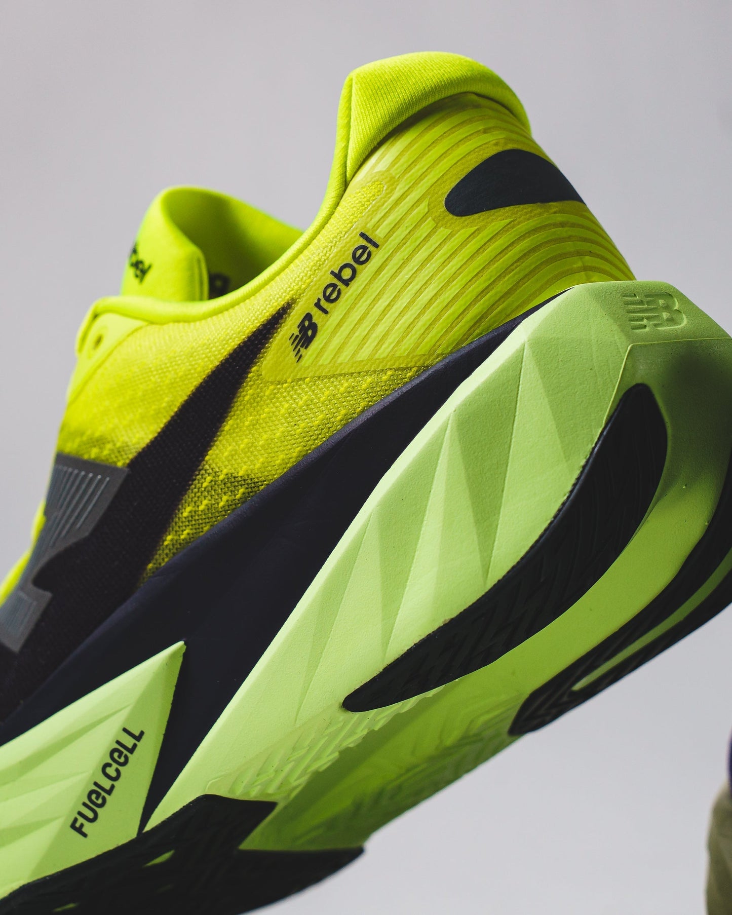 New Balance Men FuelCell Rebel v5 Alkaline Green MFCX4TR