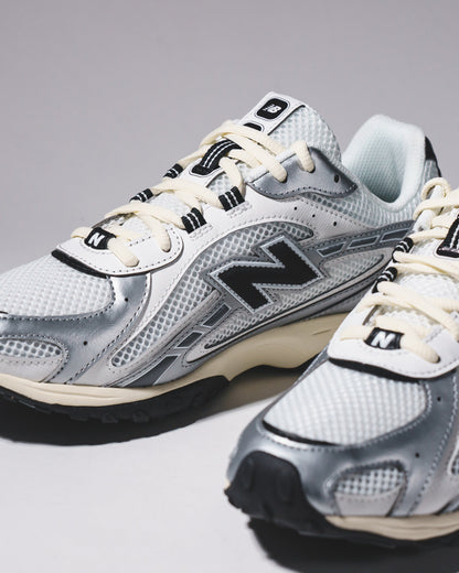 New Balance Unisex 204L Silver Metallic Black U204LSWD