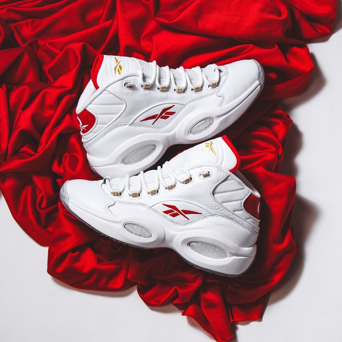Reebok Classics Basketball Men Question Mid Allen Iverson Dr J #6 White Red GX0230