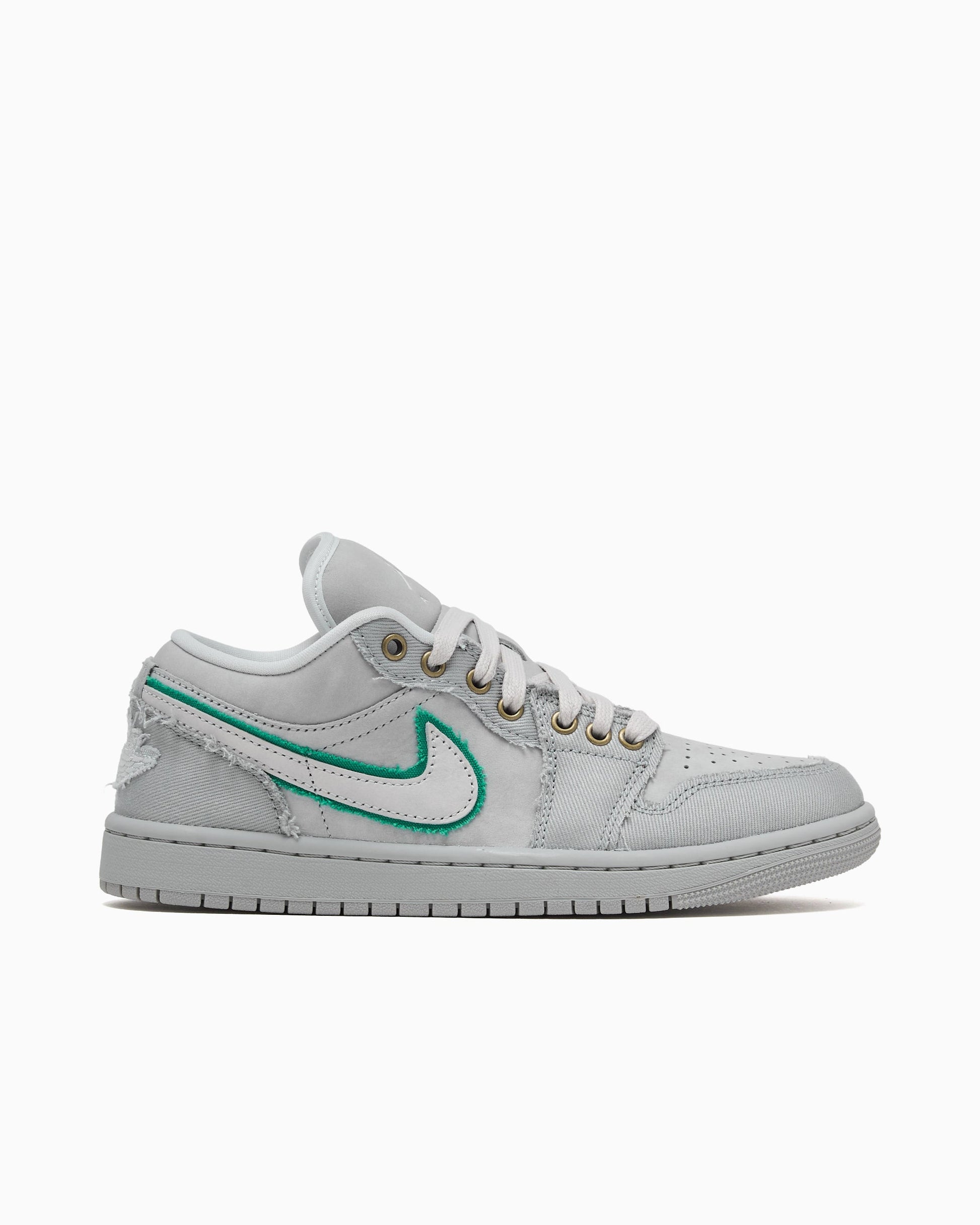 Air Jordan Women's 1 Low SE