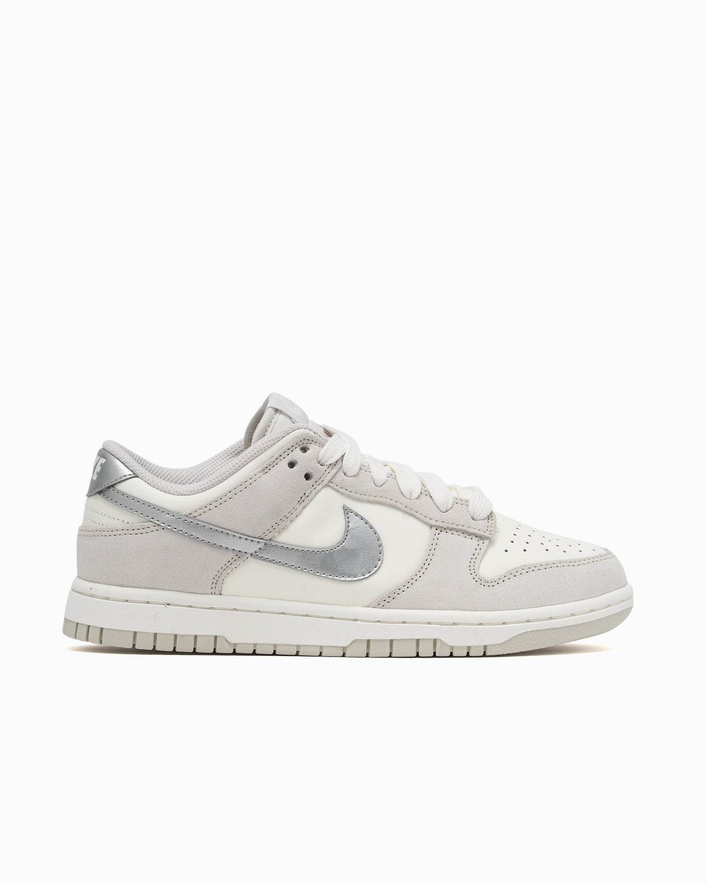 Nike Women's Dunk Low
