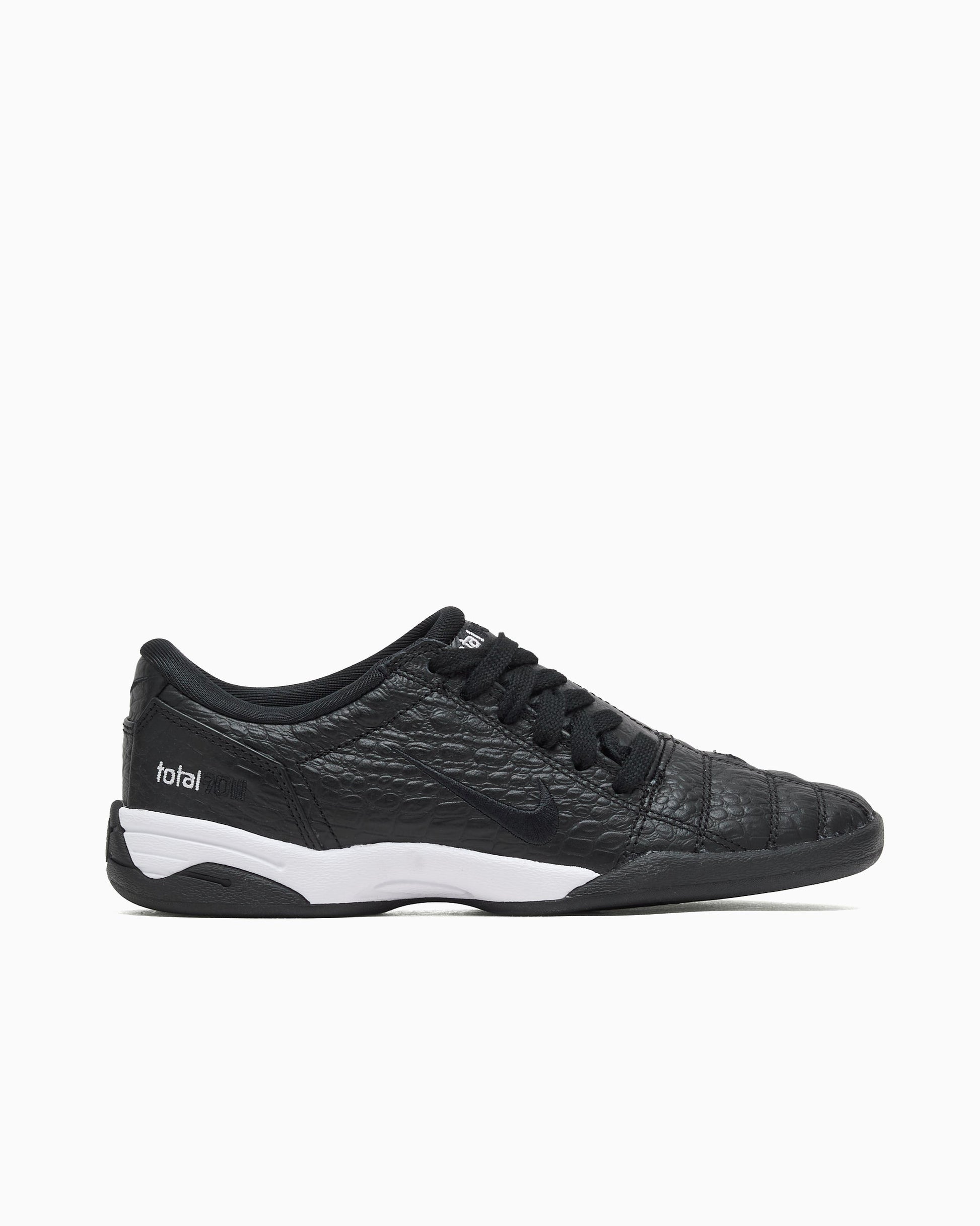 Nike Women's Total 90